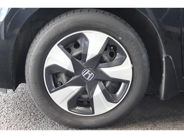 フィットハイブリッド Ｆパッケージ　禁煙車／純正ナビ／バックカメラ／フルセグ／ＬＥＤヘッドライト／ブルートゥース接続可／プッシュスタート／オートライト／ＥＴＣ／（31枚目）