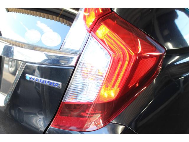 フィットハイブリッド Ｆパッケージ　禁煙車／純正ナビ／バックカメラ／フルセグ／ＬＥＤヘッドライト／ブルートゥース接続可／プッシュスタート／オートライト／ＥＴＣ／（40枚目）