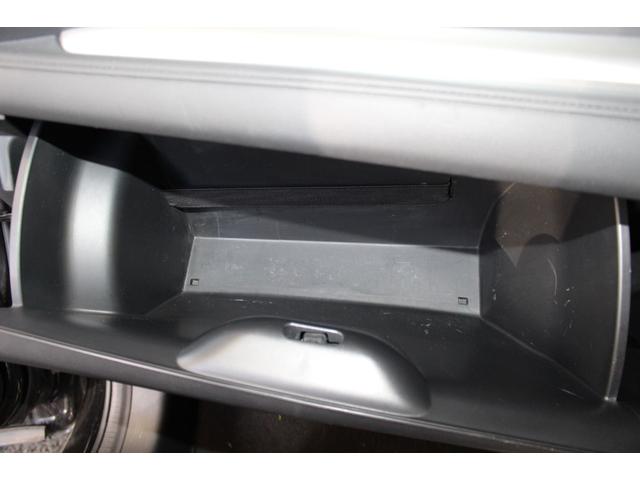 フィットハイブリッド Ｆパッケージ　禁煙車／純正ナビ／バックカメラ／フルセグ／ＬＥＤヘッドライト／ブルートゥース接続可／プッシュスタート／オートライト／ＥＴＣ／（49枚目）