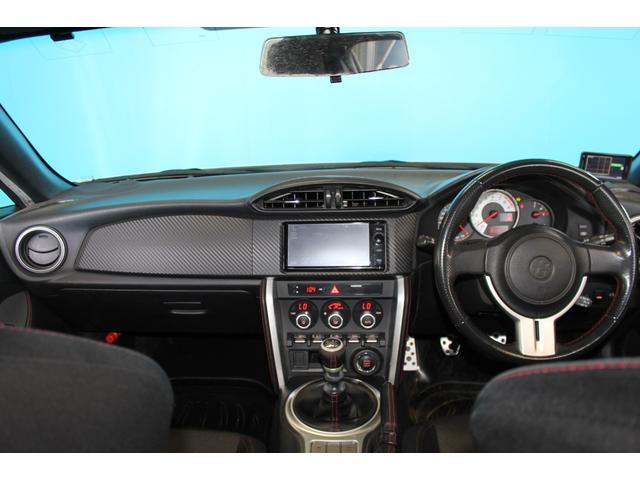 86 GT 禁煙車/6速MT車/TRDエアロ/RAYS19インチアルミホイール/HKS車高調/純正ナビ/バックカメラ/フルセグ/プッシュスタート/HIDヘッドライト/ブルートゥース接続/ETC/オートライト(6枚目)