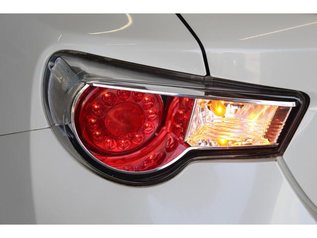 86 GT 禁煙車/6速MT車/TRDエアロ/RAYS19インチアルミホイール/HKS車高調/純正ナビ/バックカメラ/フルセグ/プッシュスタート/HIDヘッドライト/ブルートゥース接続/ETC/オートライト(46枚目)