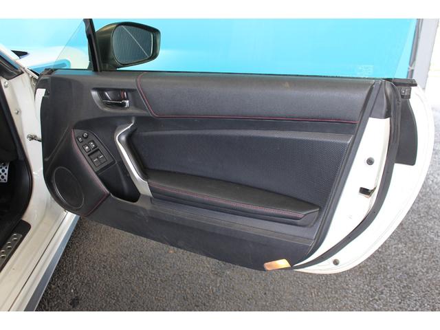 86 GT 禁煙車/6速MT車/TRDエアロ/RAYS19インチアルミホイール/HKS車高調/純正ナビ/バックカメラ/フルセグ/プッシュスタート/HIDヘッドライト/ブルートゥース接続/ETC/オートライト(52枚目)