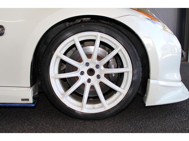 フェアレディＺ バージョンＳＴ　禁煙車／オプションカラー／Ｖａｒｉｓフルエアロ／社外マフラー／ＢＯＳＥ／パドルシフト／ステアリングリモコン／パワーシート／シートヒーター／革シート／ブルートゥース／バックカメラ／レーダー探知機／ＥＴＣ（12枚目）