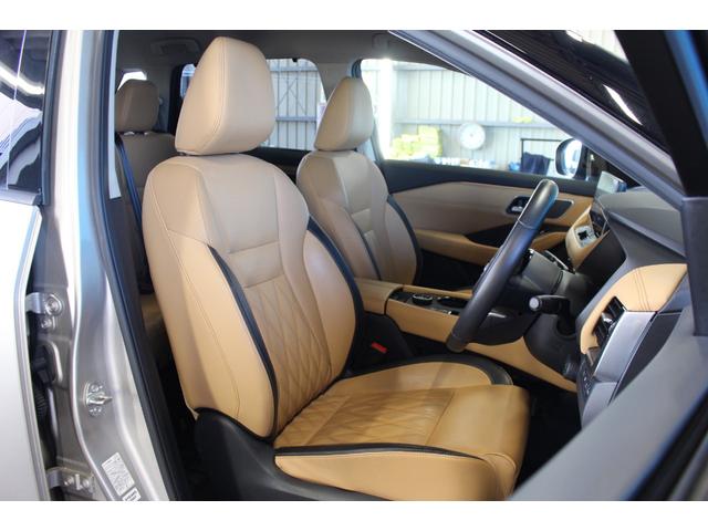 エクストレイル G e-4ORCE 禁煙車/タンナッパ革/2トーン/360度セーフティアシスト/ブラックリアスポイラー/デジタルインナーミラー/プロパイロット/ヘッドアップディスプレイ/シートメモリー/純正ナビ12.3型/4WD/ETC(8枚目)