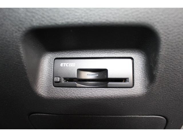 エクストレイル G e-4ORCE 禁煙車/タンナッパ革/2トーン/360度セーフティアシスト/ブラックリアスポイラー/デジタルインナーミラー/プロパイロット/ヘッドアップディスプレイ/シートメモリー/純正ナビ12.3型/4WD/ETC(19枚目)