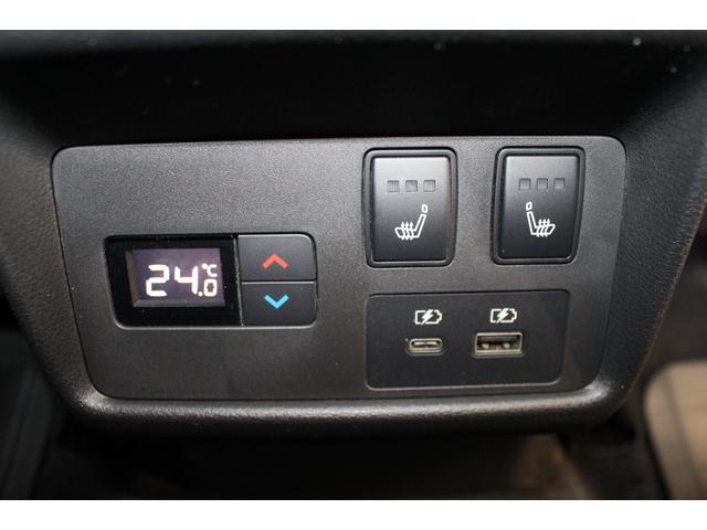 エクストレイル G e-4ORCE 禁煙車/タンナッパ革/2トーン/360度セーフティアシスト/ブラックリアスポイラー/デジタルインナーミラー/プロパイロット/ヘッドアップディスプレイ/シートメモリー/純正ナビ12.3型/4WD/ETC(20枚目)