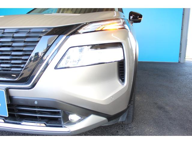 エクストレイル G e-4ORCE 禁煙車/タンナッパ革/2トーン/360度セーフティアシスト/ブラックリアスポイラー/デジタルインナーミラー/プロパイロット/ヘッドアップディスプレイ/シートメモリー/純正ナビ12.3型/4WD/ETC(32枚目)