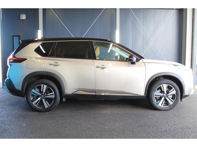 エクストレイル G e-4ORCE 禁煙車/タンナッパ革/2トーン/360度セーフティアシスト/ブラックリアスポイラー/デジタルインナーミラー/プロパイロット/ヘッドアップディスプレイ/シートメモリー/純正ナビ12.3型/4WD/ETC(37枚目)