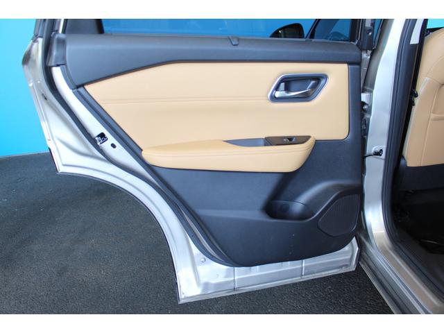 エクストレイル G e-4ORCE 禁煙車/タンナッパ革/2トーン/360度セーフティアシスト/ブラックリアスポイラー/デジタルインナーミラー/プロパイロット/ヘッドアップディスプレイ/シートメモリー/純正ナビ12.3型/4WD/ETC(52枚目)