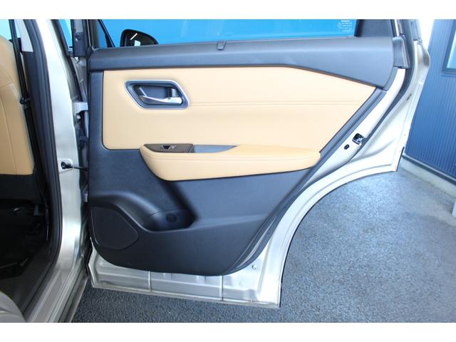 エクストレイル G e-4ORCE 禁煙車/タンナッパ革/2トーン/360度セーフティアシスト/ブラックリアスポイラー/デジタルインナーミラー/プロパイロット/ヘッドアップディスプレイ/シートメモリー/純正ナビ12.3型/4WD/ETC(55枚目)