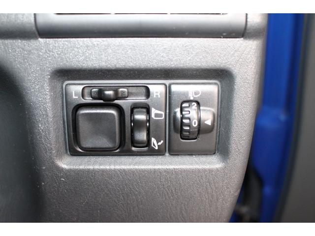 ジムニー クロスアドベンチャー　禁煙車／８型／リフトアップ／社外テールランプ／社外ナビ７型／シートヒーター／ターボタイマー／バックカメラ／４ＷＤ／ＥＴＣ／キーレス／スマートキー／ブルートゥース／電動格納ミラー／ＤＶＤ／寒冷地仕様（16枚目）