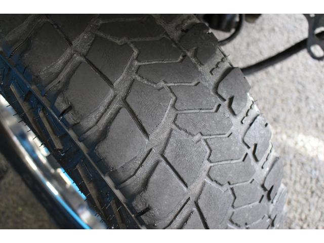 ジムニー クロスアドベンチャー　禁煙車／８型／リフトアップ／社外テールランプ／社外ナビ７型／シートヒーター／ターボタイマー／バックカメラ／４ＷＤ／ＥＴＣ／キーレス／スマートキー／ブルートゥース／電動格納ミラー／ＤＶＤ／寒冷地仕様（25枚目）