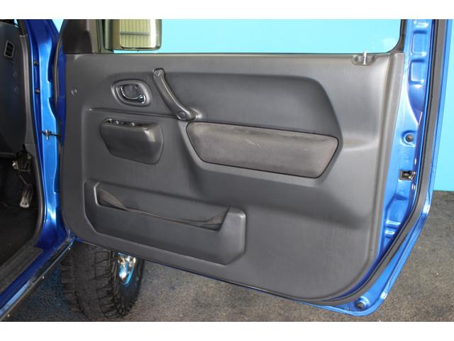 ジムニー クロスアドベンチャー　禁煙車／８型／リフトアップ／社外テールランプ／社外ナビ７型／シートヒーター／ターボタイマー／バックカメラ／４ＷＤ／ＥＴＣ／キーレス／スマートキー／ブルートゥース／電動格納ミラー／ＤＶＤ／寒冷地仕様（56枚目）