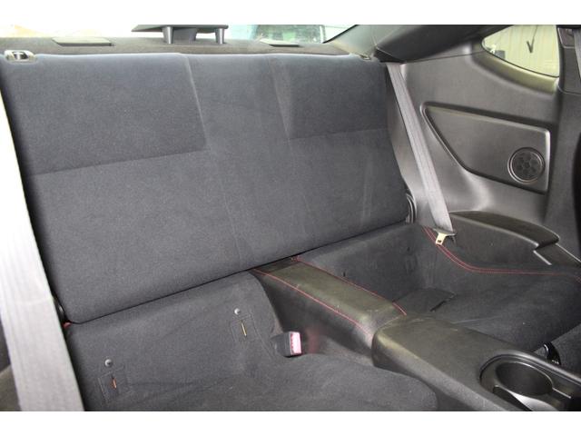 86 GT 禁煙車/TRDマフラー/HKSエキマニ/BLITZ車高調/ENKEI17インチアルミホイール/OMPステアリング/カーボン調リアスポイラー/純正ナビ/バックカメラ/フルセグ/HIDヘッドライト/ETC(12枚目)