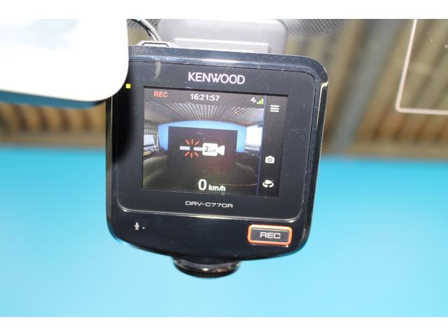 86 GT 禁煙車/TRDマフラー/HKSエキマニ/BLITZ車高調/ENKEI17インチアルミホイール/OMPステアリング/カーボン調リアスポイラー/純正ナビ/バックカメラ/フルセグ/HIDヘッドライト/ETC(21枚目)