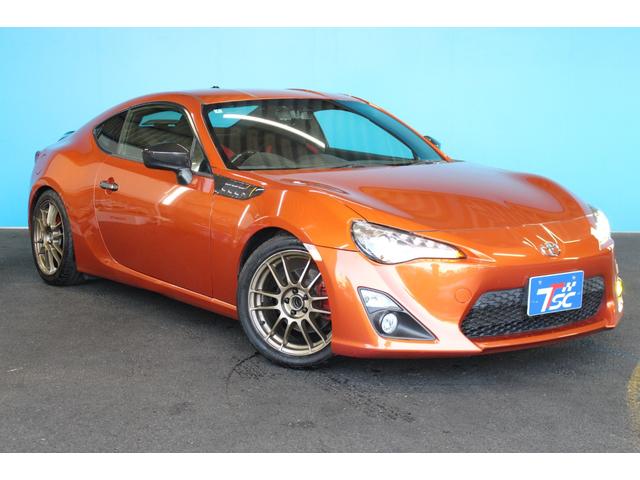 86 GT 禁煙車/TRDマフラー/HKSエキマニ/BLITZ車高調/ENKEI17インチアルミホイール/OMPステアリング/カーボン調リアスポイラー/純正ナビ/バックカメラ/フルセグ/HIDヘッドライト/ETC(26枚目)