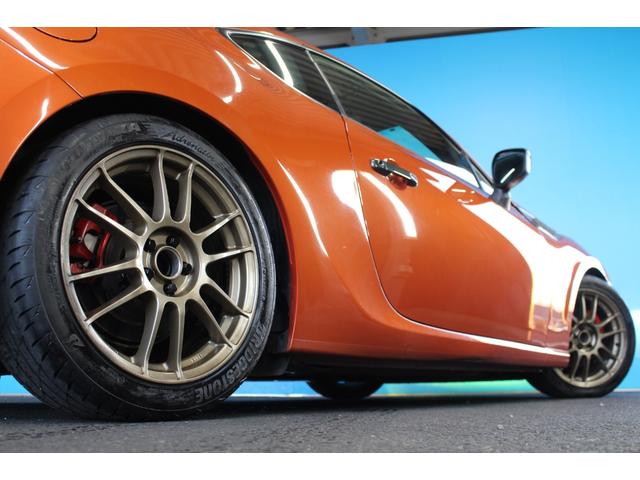 86 GT 禁煙車/TRDマフラー/HKSエキマニ/BLITZ車高調/ENKEI17インチアルミホイール/OMPステアリング/カーボン調リアスポイラー/純正ナビ/バックカメラ/フルセグ/HIDヘッドライト/ETC(47枚目)
