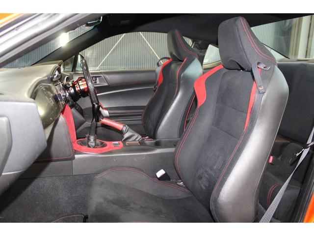 86 GT 禁煙車/TRDマフラー/HKSエキマニ/BLITZ車高調/ENKEI17インチアルミホイール/OMPステアリング/カーボン調リアスポイラー/純正ナビ/バックカメラ/フルセグ/HIDヘッドライト/ETC(54枚目)