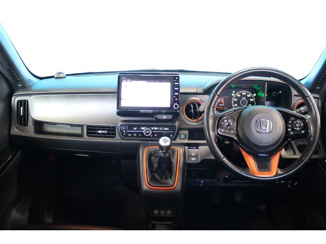 N-ONE RS 禁煙車/2トーンカラー/ホンダセンシング/6速MT/レーダークルーズコントロール/オートマチックハイビーム/純正ナビ8型/シートヒーター/LEDライト/バックカメラ/ブルートゥース/ETC/ターボ(7枚目)