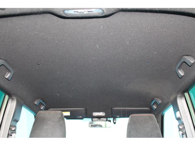 N-ONE RS 禁煙車/2トーンカラー/ホンダセンシング/6速MT/レーダークルーズコントロール/オートマチックハイビーム/純正ナビ8型/シートヒーター/LEDライト/バックカメラ/ブルートゥース/ETC/ターボ(10枚目)