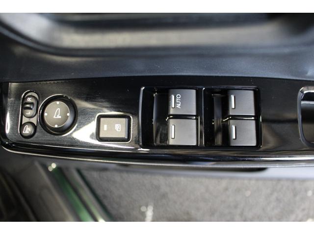 N-ONE RS 禁煙車/2トーンカラー/ホンダセンシング/6速MT/レーダークルーズコントロール/オートマチックハイビーム/純正ナビ8型/シートヒーター/LEDライト/バックカメラ/ブルートゥース/ETC/ターボ(24枚目)