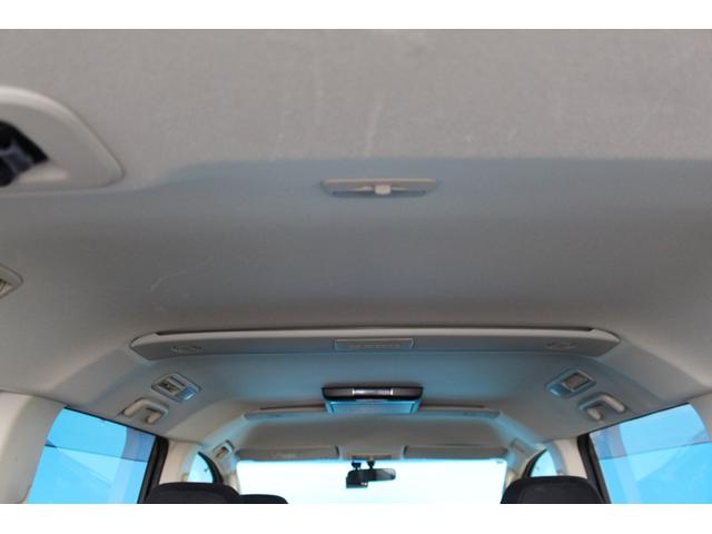 デリカD:5 D パワーパッケージ 禁煙車/ALPINE9型ナビ/後席モニター10.2型/4WD/両側電動スライドドア/三列シート/ウォークスルー/クルーズコントロール/シートヒーター/バックカメラ/ドライブレコーダー/ETC/フルセグ(9枚目)