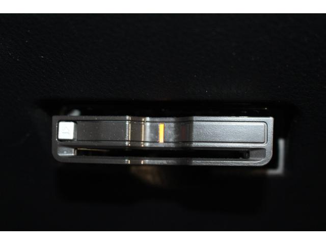 C-HR G 禁煙車/モデリスタエアロ/セーフティセンスP/Carrozzeria製8インチナビ/バックカメラ/フルセグ/レーダークルーズコントロール/ブラインドスポットモニター/LEDヘッドライト/ハーフレザー(31枚目)