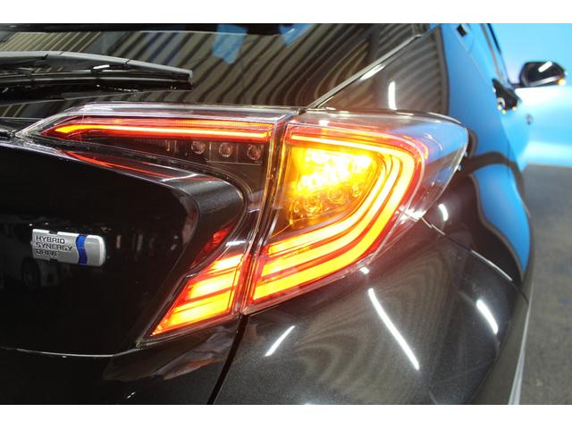 C-HR G 禁煙車/モデリスタエアロ/セーフティセンスP/Carrozzeria製8インチナビ/バックカメラ/フルセグ/レーダークルーズコントロール/ブラインドスポットモニター/LEDヘッドライト/ハーフレザー(57枚目)