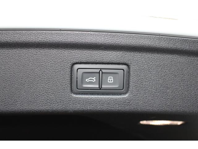 Ａ５スポーツバック ４５ＴＦＳＩクワトロ　スポーツＳライン　禁煙／マトリクスＬＥＤ／バーチャルコックピット／サラウンドビューモニター／純正ナビ／衝突軽減／アダクティブクルーズ／クリアランスソナー／半革シート／シートヒーター／純正１８インチスポークＡＷ／ＥＴＣ（55枚目）