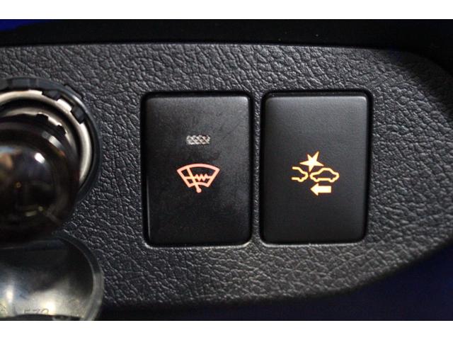 ヴィッツ GRスポーツGR WORKエモーション17インチAW/EXAS社外マフラー/ミシュランタイヤ/ドライブレコーダー/純正ナビ/バックカメラ/衝突軽減ブレーキ/レーンキープアシスト/禁煙/ETC/LEDヘッドライト(11枚目)