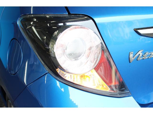 ヴィッツ GRスポーツGR WORKエモーション17インチAW/EXAS社外マフラー/ミシュランタイヤ/ドライブレコーダー/純正ナビ/バックカメラ/衝突軽減ブレーキ/レーンキープアシスト/禁煙/ETC/LEDヘッドライト(42枚目)