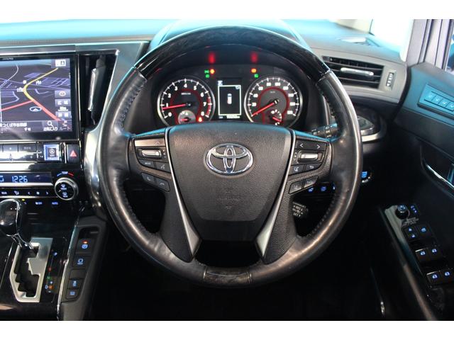 アルファード 2.5S Cパッケージ 禁煙車/ツインムーンルーフ/3眼LEDヘッドライト/デジタルインナーミラー/ALPINE11インチナビ/ALPINE後席モニター/パワーバックドア/ステアリングヒータ/アダプティブクルーズコントロール(17枚目)