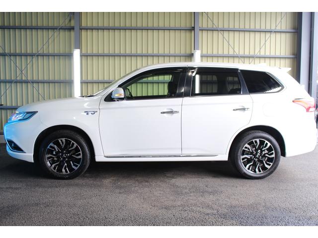 MITSUBISHI OUTLANDER PHEV G PREMIUM PACKAGE