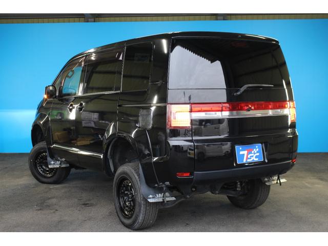 デリカＤ：５ Ｄ　パワーパッケージ　禁煙車／ＡＬＰＩＮＥ製後席モニター／ＡＬＰＩＮＥ製９インチナビ／バックカメラ／リフトアップ／オーバーフェンダー／構造変更済み／レザー調シートカバー／両側パワースライドドア／ＨＩＤヘッドライト／ＥＴＣ（60枚目）