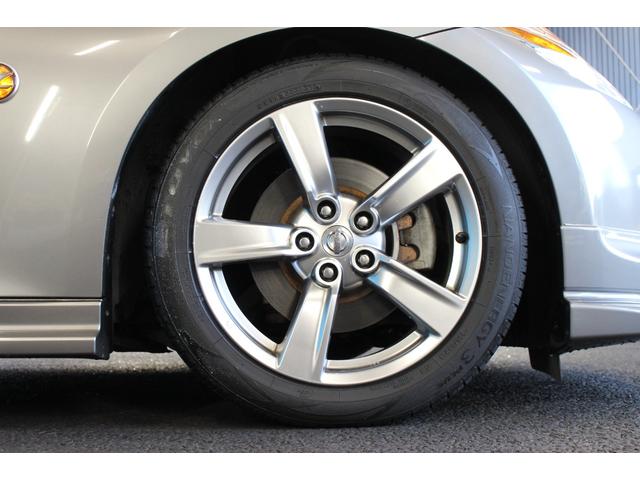 フェアレディZ バージョンT 禁煙車/NISMOエアロ/BOSEサウンド/純正ナビ/フルセグ/NISMOフロアマット/HIDヘッドライト/ハーフレザーシート/パワーシート/シートヒーター/パドルシフト/プッシュスタート/ETC(11枚目)
