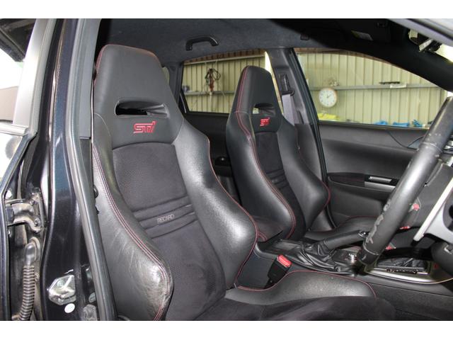 インプレッサ ＷＲＸ　ＳＴＩ　Ａライン　タイプＳ　ＲＥＣＡＲＯシート／ＳＴＩスポイラー／４本出マフラー／禁煙／ドライブレコーダー／純正１８インチＡＷ／カロッツエリア製ナビ／オートクルーズコントロール／プッシュスタート／スマートキー／ＥＴＣ・（7枚目）
