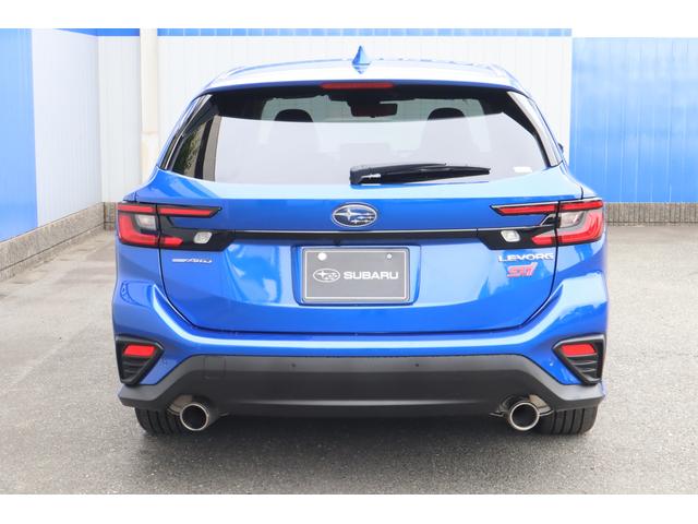 レヴォーグ ＳＴＩスポーツ　ＥＸ　１１．６ｉｎディスプレイ　バックカメラ　新世代アイサイト＋アイサイトＸ　Ｂｌｕｅｔｏｏｔｈ接続機能　Ａｐｐｌｅｃａｒｐｌａｙ／ＡｎｄｒｏｉｄＡｕｔｏ　電動リヤゲート　全車速追従クルーズコントロール　対歩行者保護エアバッグ（5枚目）