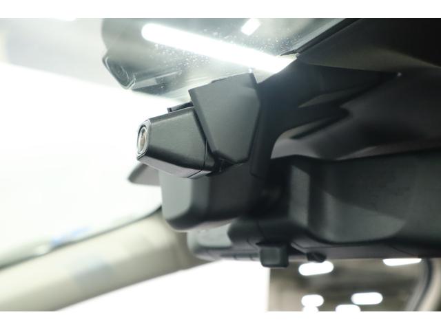 レヴォーグ ＳＴＩ　Ｓｐｏｒｔ　ＥＸ　ＥｙｅＳｉｇｈｔ　Ｘ搭載車　１１．６インチセンターインフォメーションディスプレイ　ＥＴＣ２．０　ドライブレコーダー　バックカメラ　フロントサイドビューカメラ　デジタルインナーミラー　フロントグリル　ドアハンドルプロテクター（31枚目）