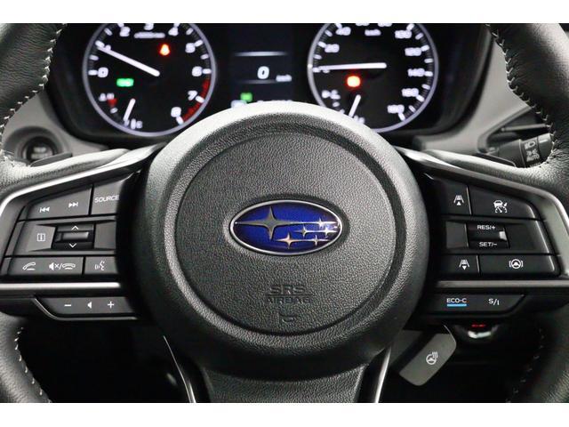 クロストレック リミテッド　ＡＷＤ　元弊社社用車　純正ドライブレコーダー（前後方録画）　ＥＴＣ２．０　ＬＥＤアクセサリーライナー　ドアバイザー　スプラッシュボード　ルーフレール　ＡＶＨ（オートビークルホールド）　Ｘモード（11枚目）