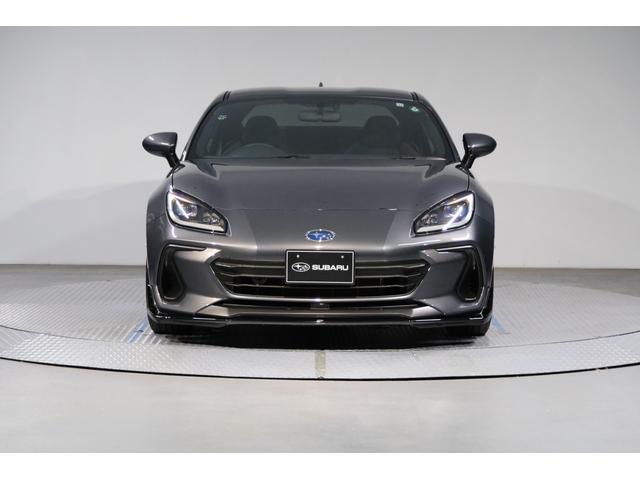 ＢＲＺ Ｒ　ＳＴＩエアロパッケージ　トランクスポイラー　６ＭＴ車　純正９インチカロッツェリアサイバーナビ・ドライブレコーダー・ＥＴＣ２．０・リヤビューカメラ・プッシュスタート・オートクルーズコントロール・１７インチアルミホイール・ワンオーナー・禁煙車（4枚目）