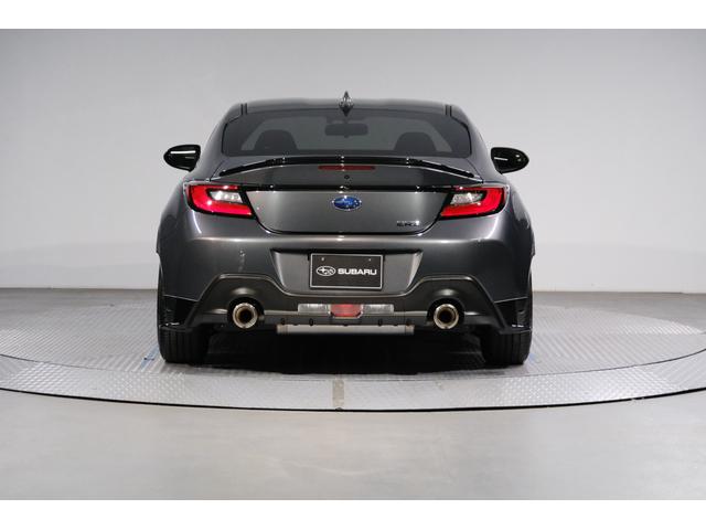 ＢＲＺ Ｒ　ＳＴＩエアロパッケージ　トランクスポイラー　６ＭＴ車　純正９インチカロッツェリアサイバーナビ・ドライブレコーダー・ＥＴＣ２．０・リヤビューカメラ・プッシュスタート・オートクルーズコントロール・１７インチアルミホイール・ワンオーナー・禁煙車（5枚目）