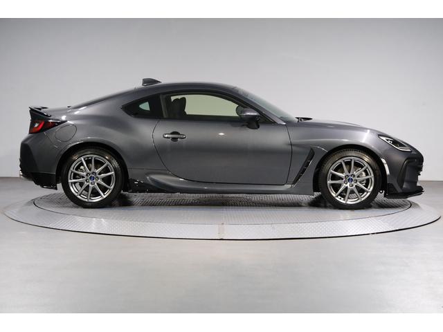 ＢＲＺ Ｒ　ＳＴＩエアロパッケージ　トランクスポイラー　６ＭＴ車　純正９インチカロッツェリアサイバーナビ・ドライブレコーダー・ＥＴＣ２．０・リヤビューカメラ・プッシュスタート・オートクルーズコントロール・１７インチアルミホイール・ワンオーナー・禁煙車（51枚目）