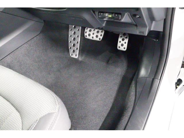 クロストレック リミテッド　元社用車　ナビ　ＥＴＣ　前後ドラレコ　１１．６インチディスプレイパネル　ドアバイザー　シートメモリー　リヤビークルディテクション　ＳＲＨ　ＥＴＣ　フロント＆サイド＆リヤカメラ（61枚目）