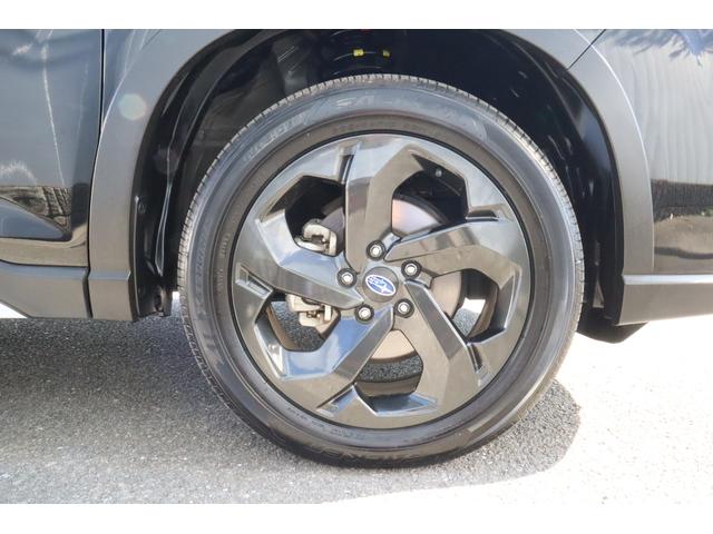 スポーツグレード専用１８ｉｎブラックアルミホイール装備！タイヤ山等はお気軽にお問い合わせください。