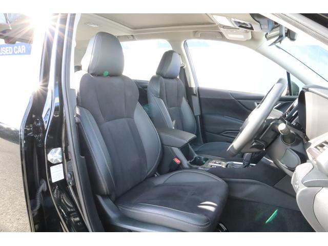 運転席も目立ったダメージもなくきれいな状態が保たれております！電動パーワーシート装備で細かなシートポジションも設定でき、適切なシートポジションにより長時間運転時等の疲労感を低減してくれます。
