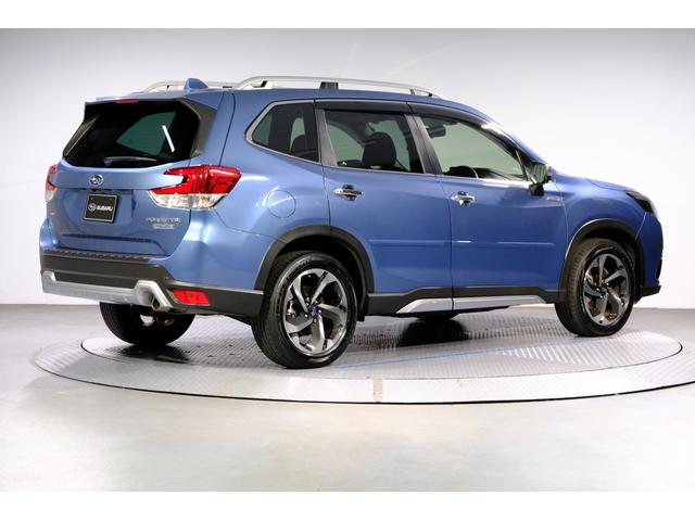 フォレスター アドバンス 新世代アイサイト e-BOXER ルーフレール 8インチパナソニックSDナビ バックカメラ ETC2.0 LEDアクセサリーライナー ドアバイザー トノカバー スマートリヤビューミラー 左右独立温度調整機能付フルオートエアコン(2枚目)