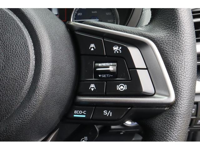 全車速追従機能付クルーズコントロール装備！アクセルやブレーキ操作のわずらわしさを軽減し、快適で安全なロングドライブを提供する機能です。