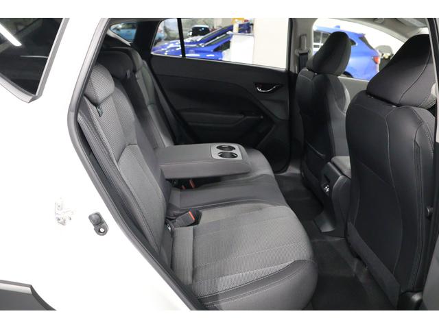 クロストレック リミテッド STIマフラー 低走行! STIマフラー ステアリングヒーター シートヒーター カーゴステップパネル 11.6インチナビ X-MODE AVH SRH VDC SRVD RAB QI充電器(9枚目)