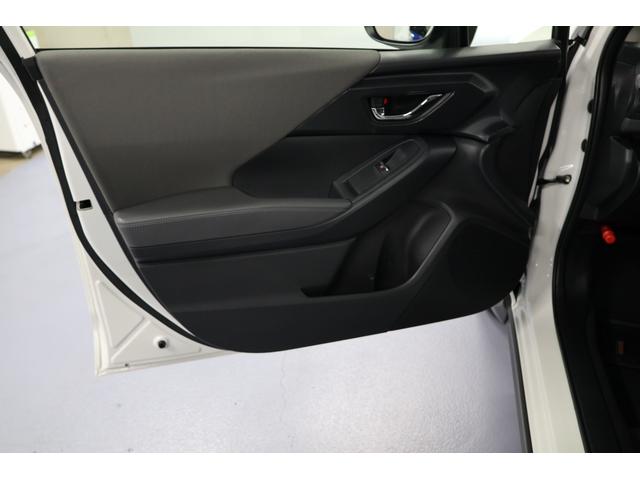 クロストレック リミテッド STIマフラー 低走行! STIマフラー ステアリングヒーター シートヒーター カーゴステップパネル 11.6インチナビ X-MODE AVH SRH VDC SRVD RAB QI充電器(36枚目)