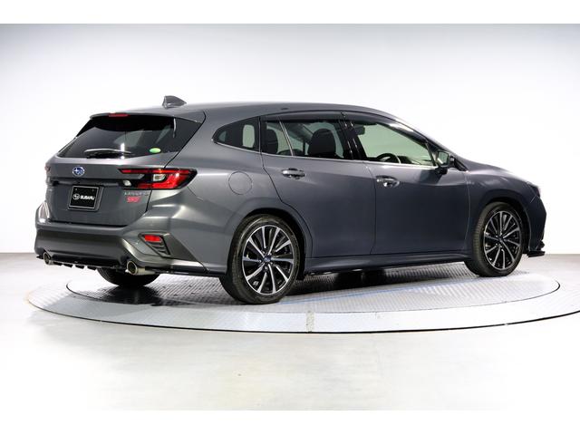 レヴォーグ ＳＴＩ　スポーツ　アイサイトＸ　ＳＴＩエアロ　電動リヤゲート　ドライバーモニタリングシステム　スマートビューミラー　フロント・サイド・バックカメラ　シートメモリー　シートヒーター　１１．６インチモニター　Ｂｌｕｅｔｏｏｔｈ接続　ＥＴＣ２．０（2枚目）